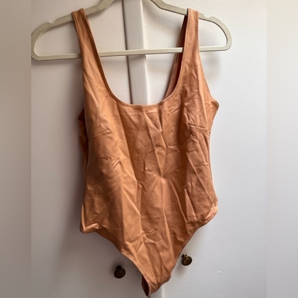 SKIMS Tops - 🤎 SKIMS Wet Jersey Tank Bodysuit Large NWT Soft Stretch